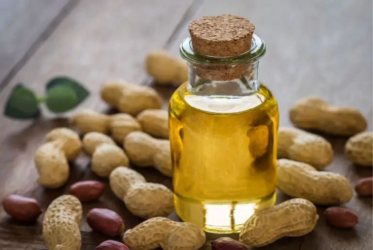 Can Dogs Eat Peanut Oil? [Risks & Benefits] PetCoddle